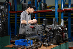 Injection Molding vs CNC Machining vs 3D Printing: Differences and How to Choose for Your Business